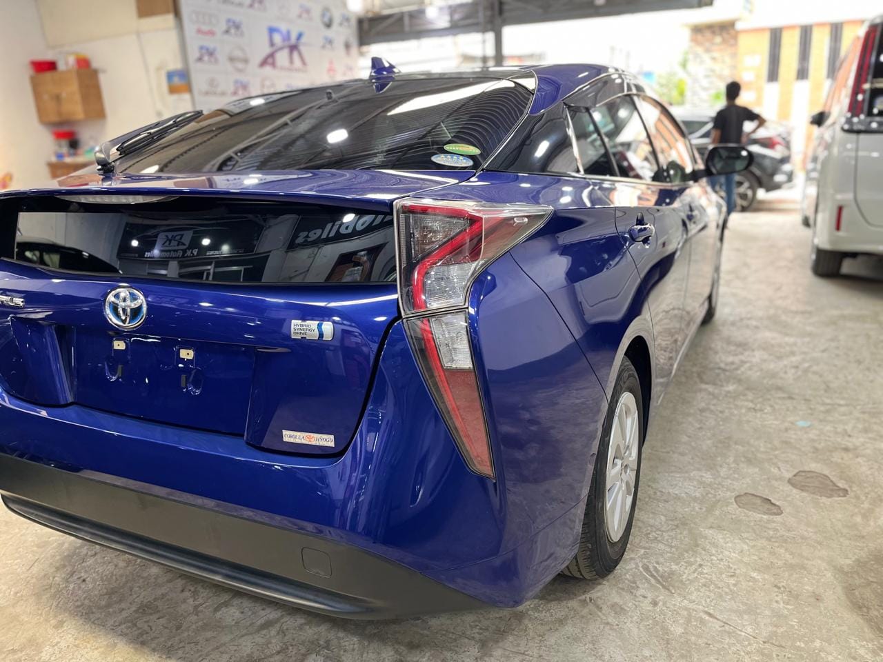 Toyota Prius S Pkg Hybrid Model 2018